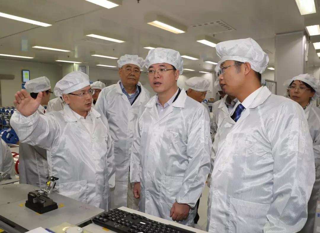 強強聯合，共筑未來 亨通與東南大學攜手成立光/量子通信與傳感技術聯合研究中心